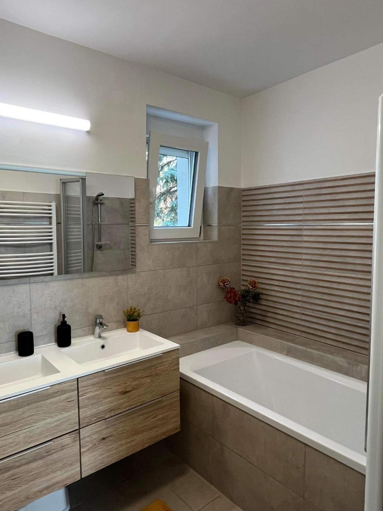 Ada Apartman Σόπρον Εξωτερικό φωτογραφία